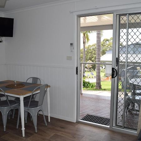 Отель Mollymook Caravan Park Экстерьер фото