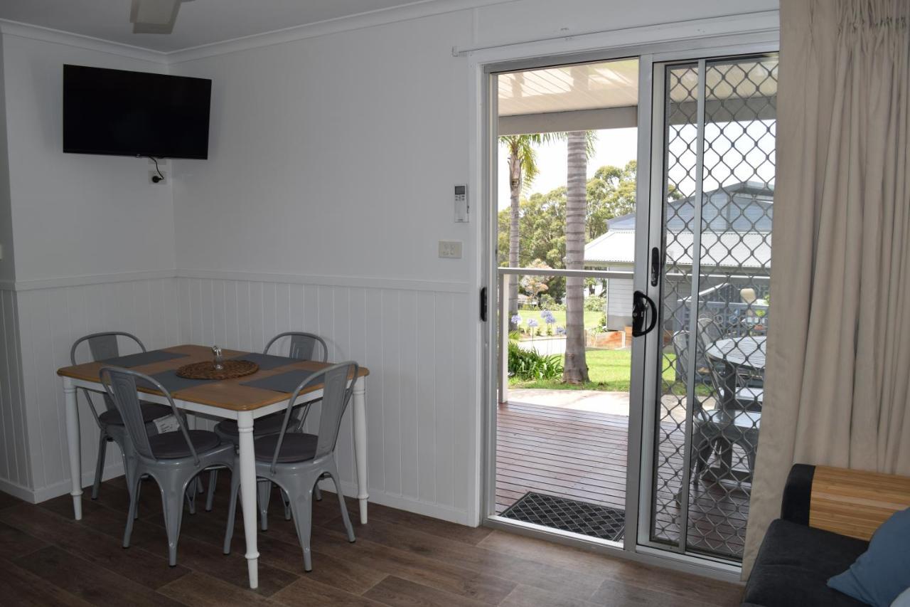 Отель Mollymook Caravan Park Экстерьер фото