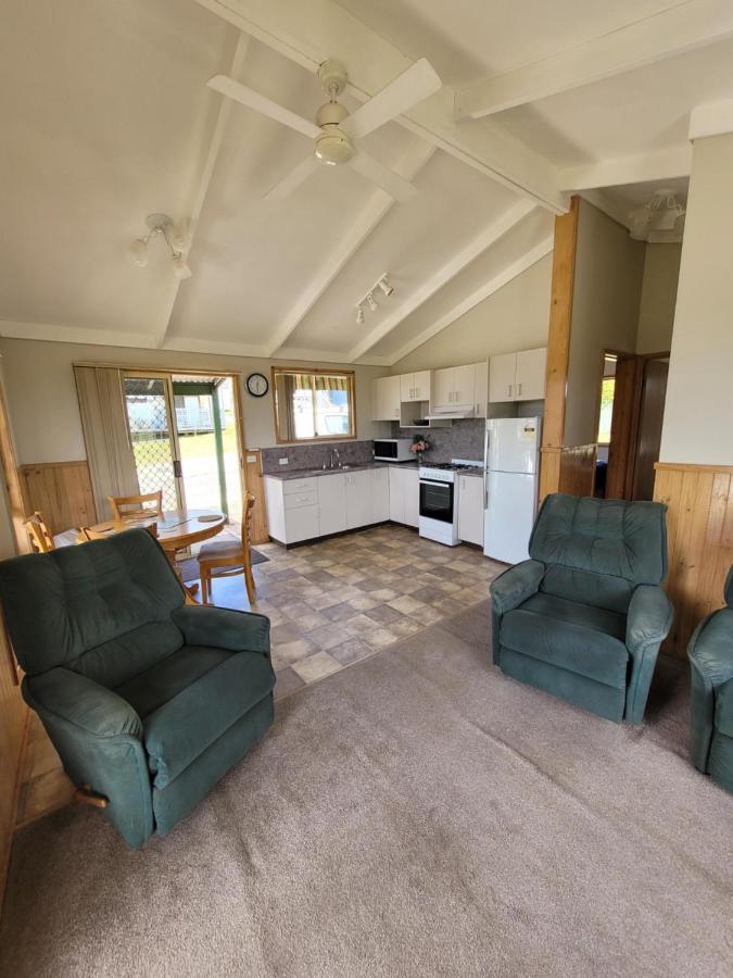 Отель Mollymook Caravan Park Экстерьер фото